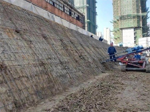 平城建筑边坡支护
